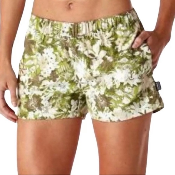 Patagonia Barely Baggies Floral Green Tropical Shorts Small - Picture 1 of 7